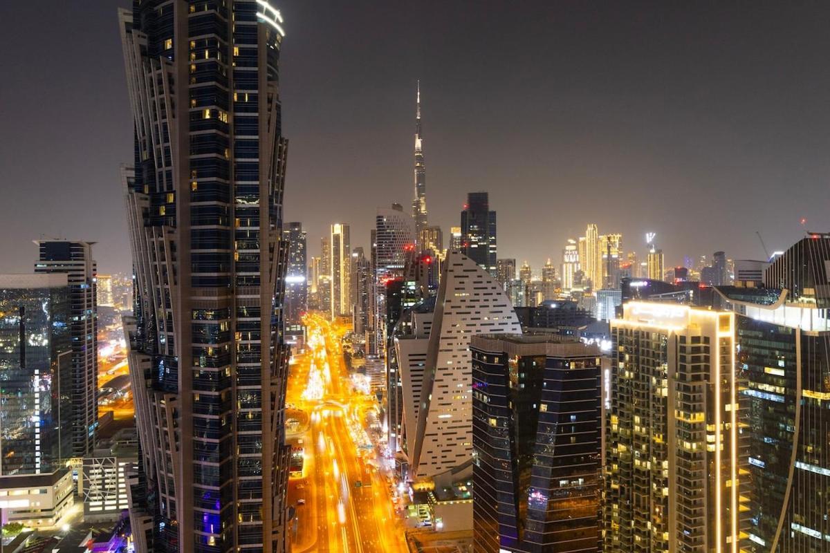 Burj Khalifa View In Business Bay * Dubai