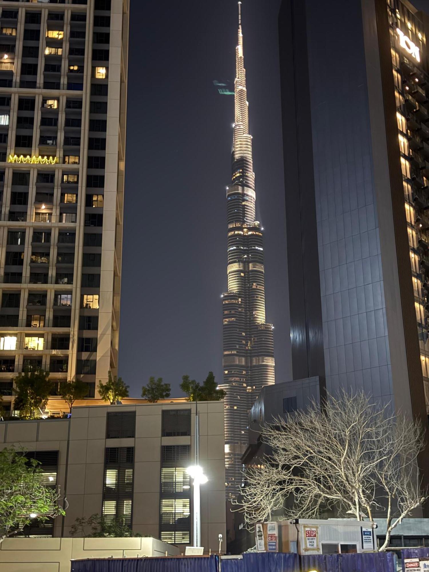 5 Min To Mall Downtown *