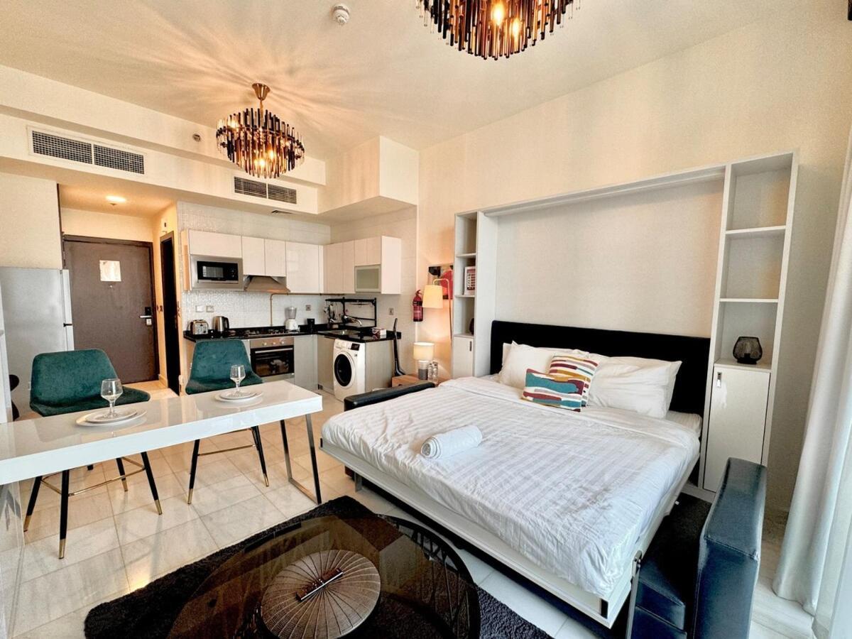 Homes 2 Retreat - Modern Retreat In The Heart Of Business Bay Apartment