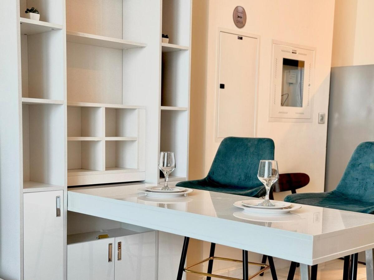 Homes 2 Retreat - Modern Retreat In The Heart Of Business Bay Apartment *