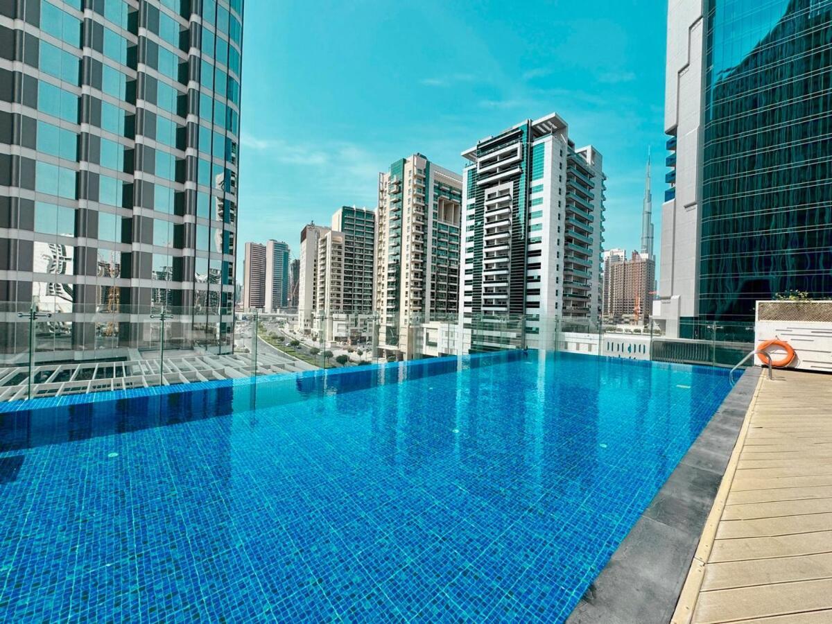 Homes 2 Retreat - Modern Retreat In The Heart Of Business Bay Dubai
