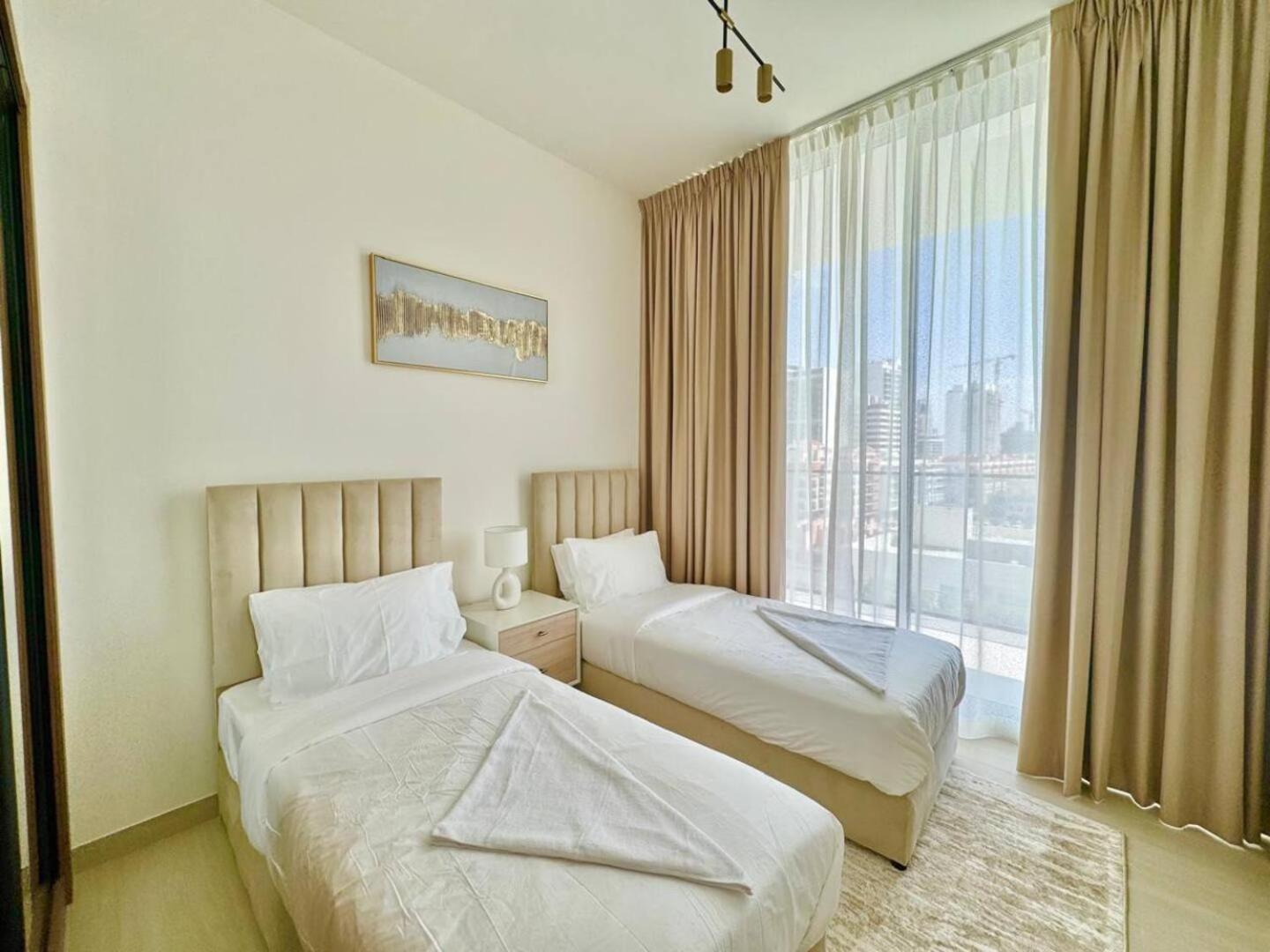 Cozy Pool View 2br In Jvc Apartment Dubai