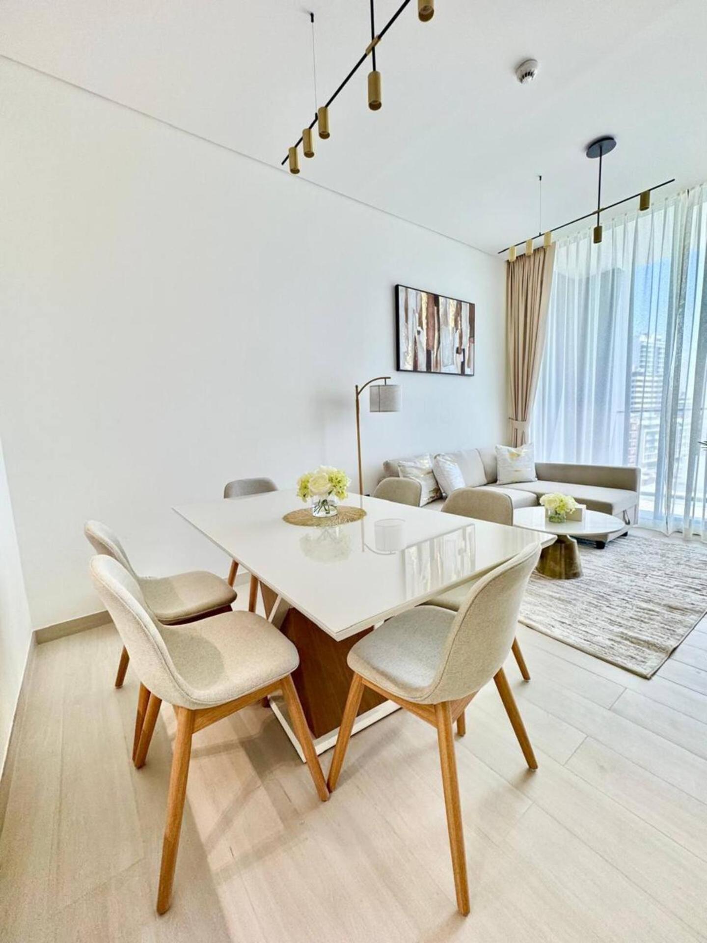 Cozy Pool View 2br In Jvc Apartment Dubai