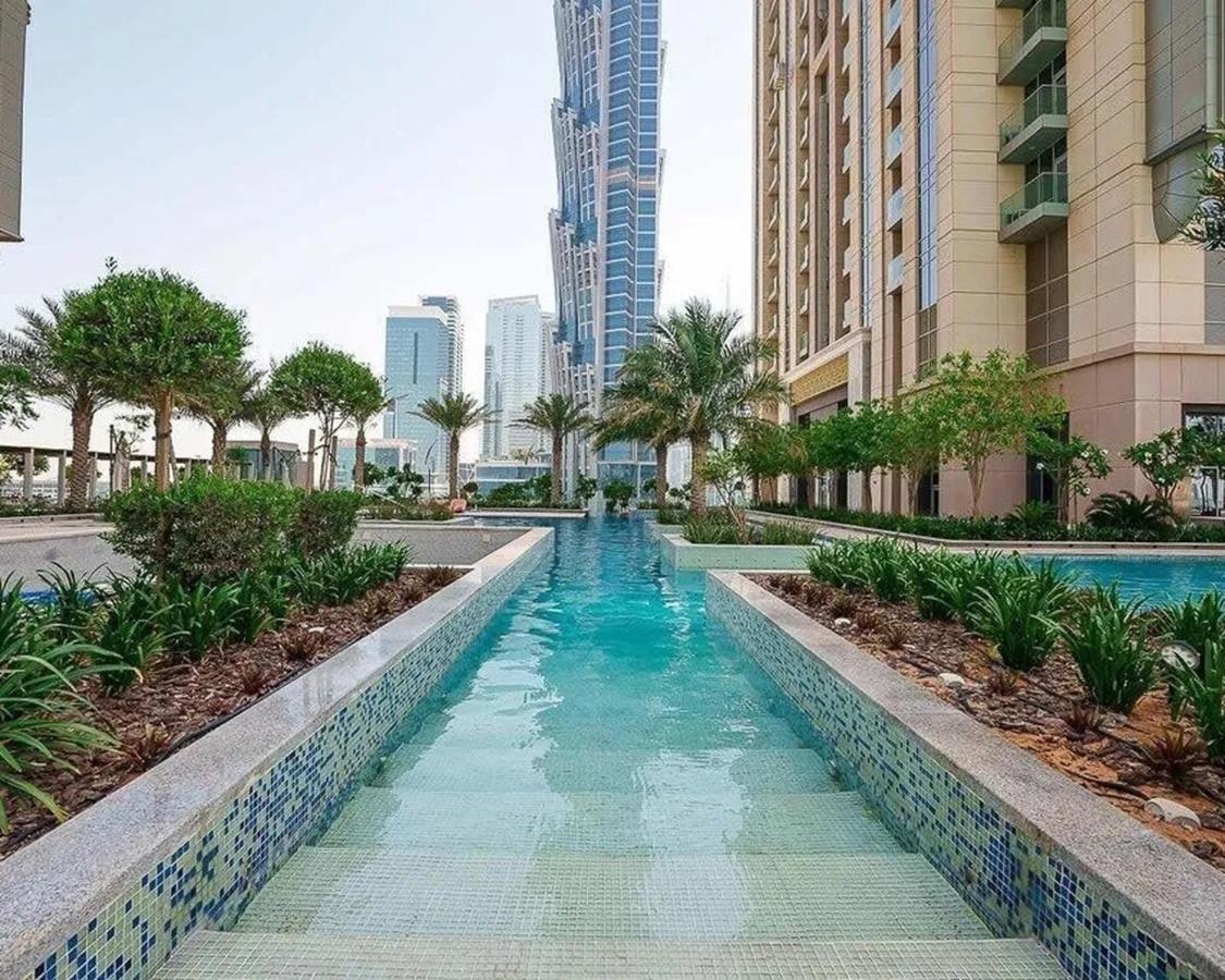 Classy In Center Dubai