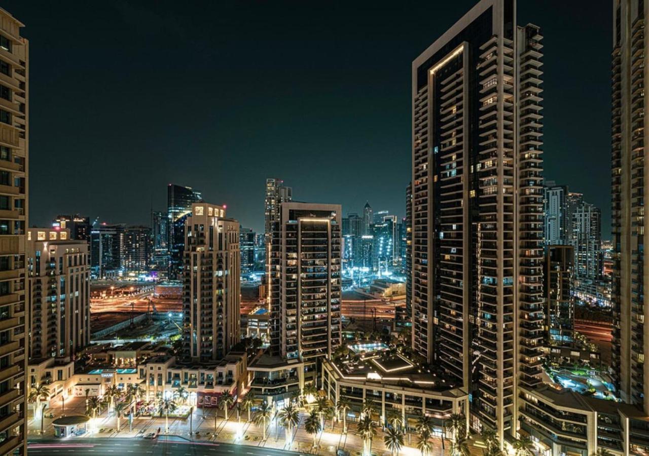 Modern 2br Steps From Mall * Dubai