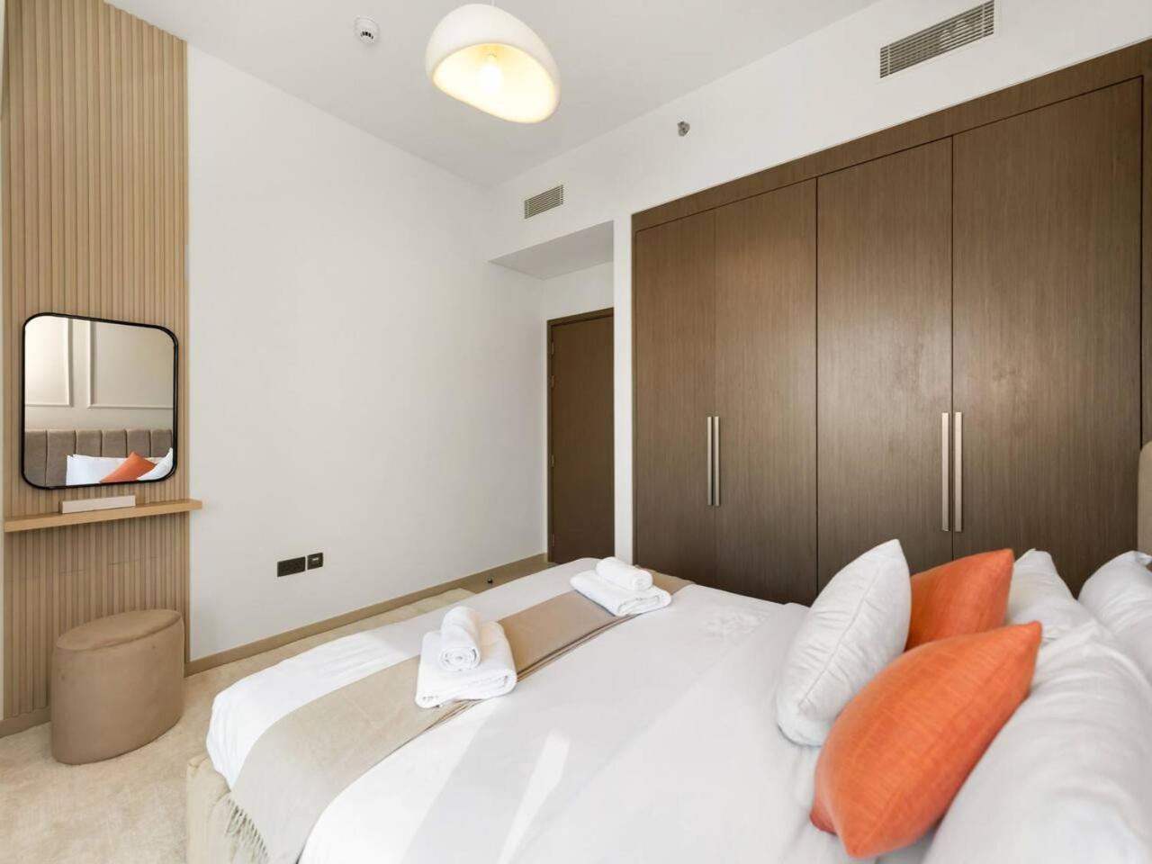 The Burj View Penthouse Apartment *