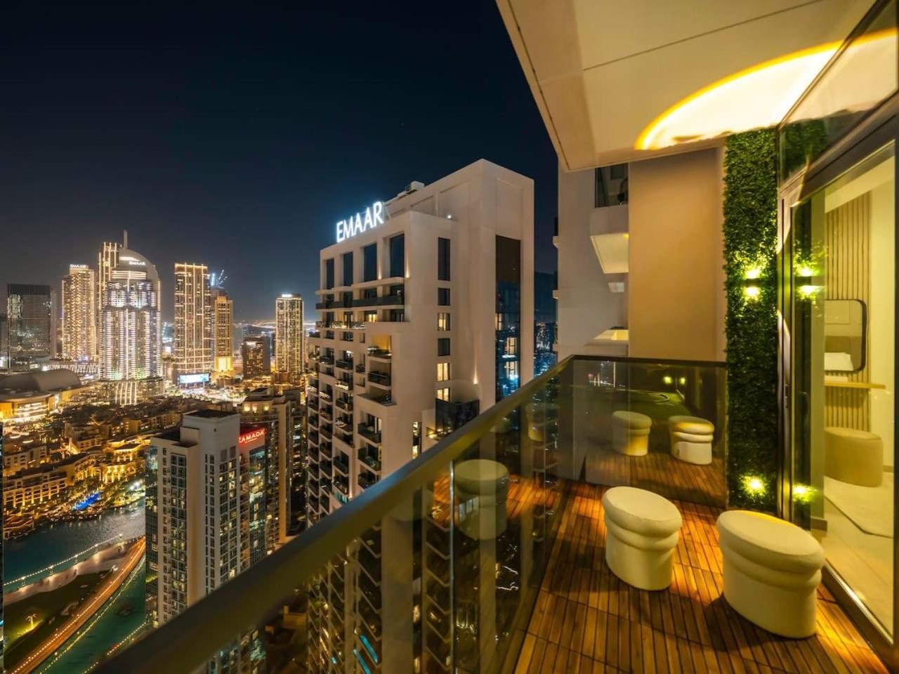 The Burj View Penthouse Apartment *