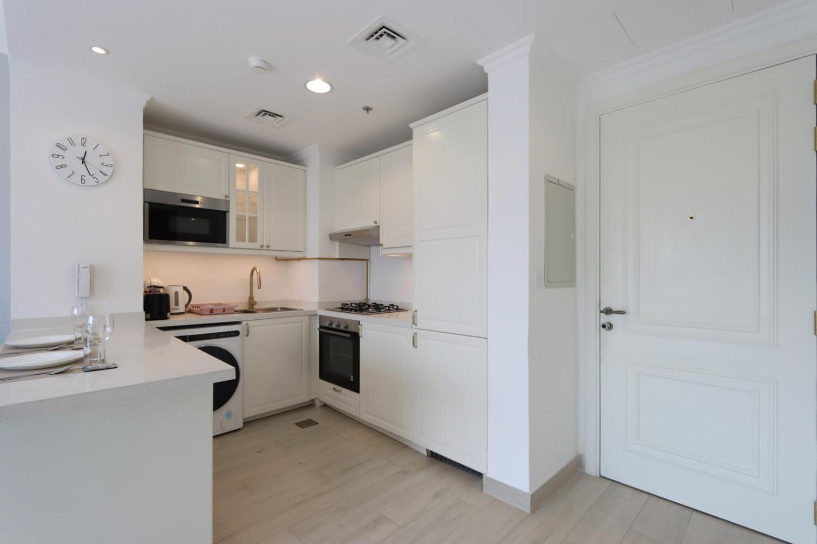 Apartment Livbnb-modern Living 1b In Jvc