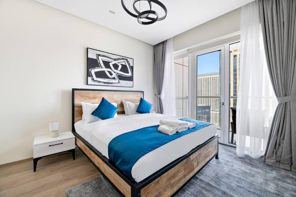Modern Style 1 Bedroom Near Marina Mall And Metro * Dubai