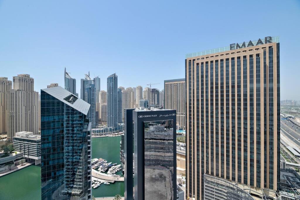 Modern Style 1 Bedroom Near Marina Mall And Metro * Dubai