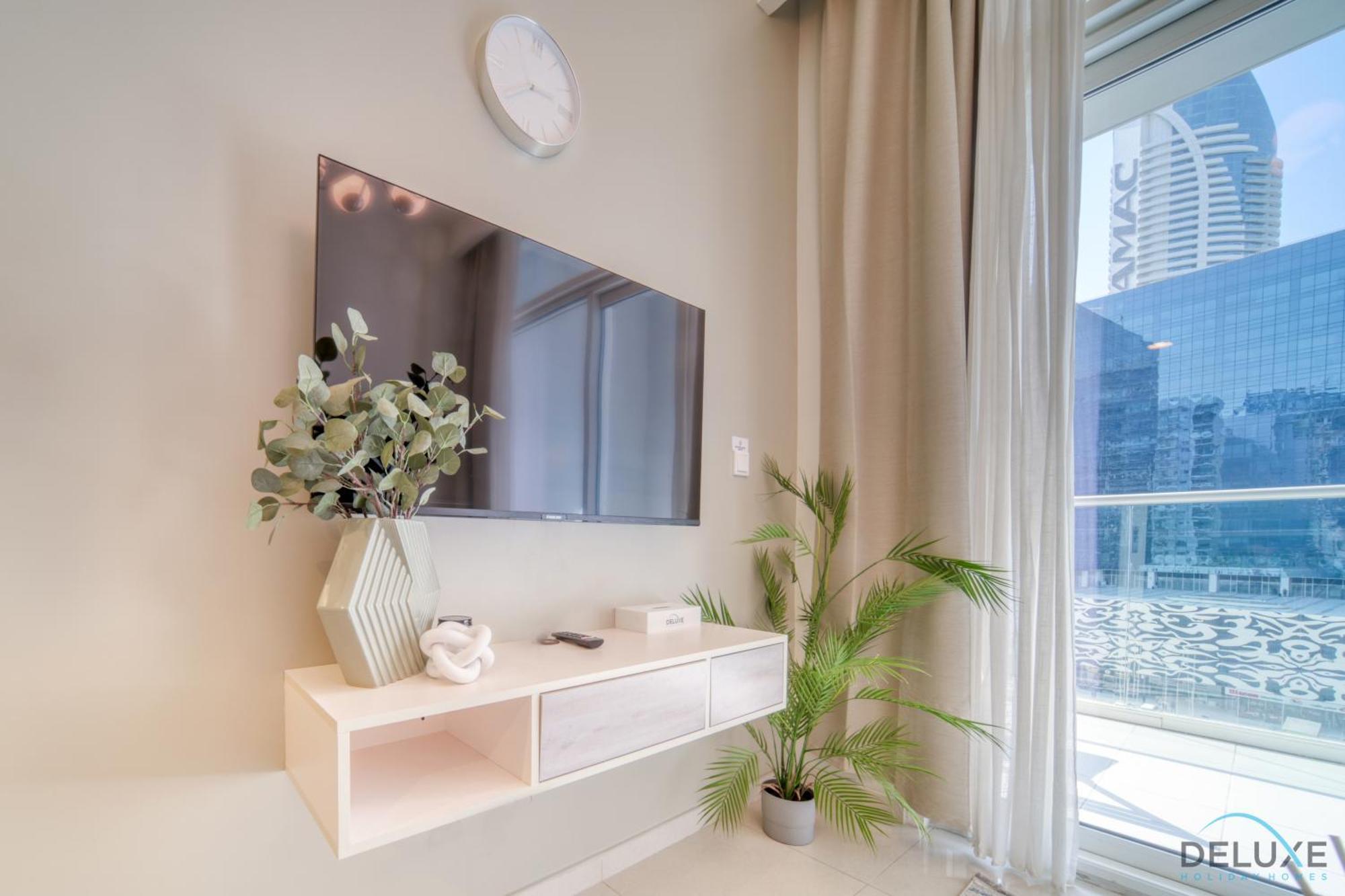 Contemporary 1br At Vera Tower Business Bay By Deluxe Homes Apartment *