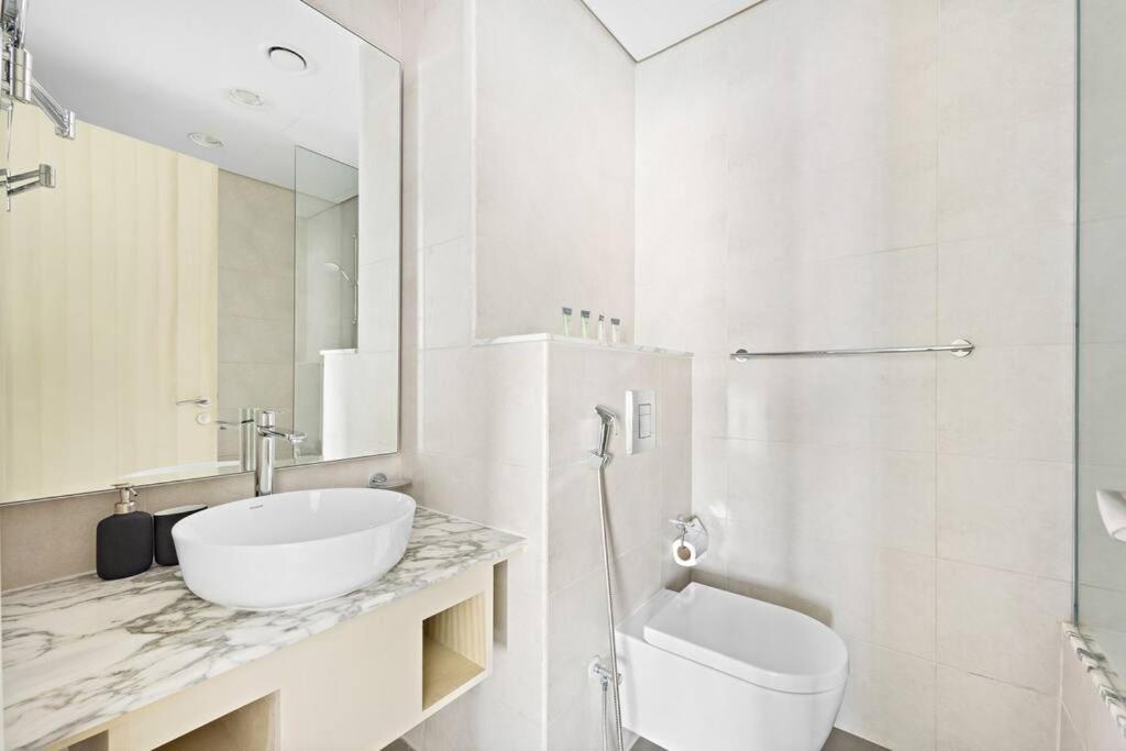 Stonetree - Luxurious 2 Bedroom With Stunning View Apartment