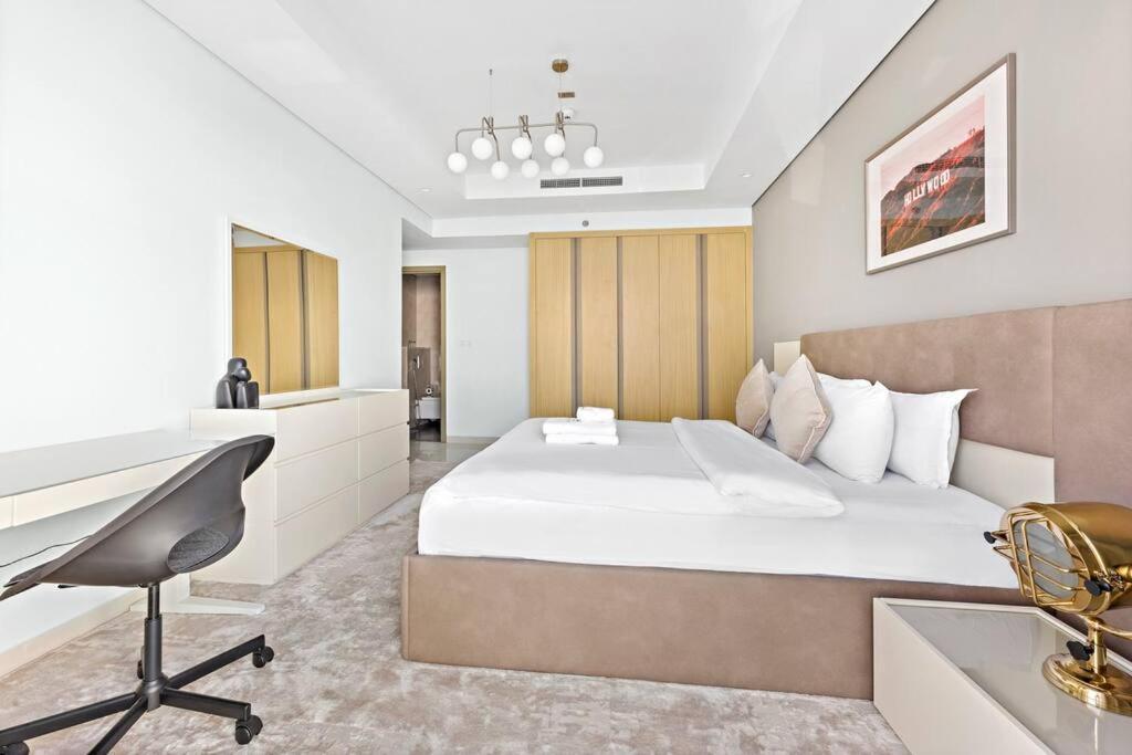 Stonetree - Luxurious 2 Bedroom With Stunning View Apartment *