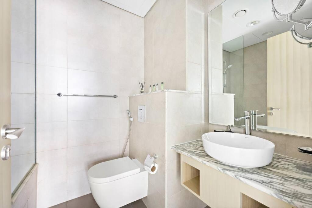 Stonetree - Luxurious 2 Bedroom With Stunning View Apartment