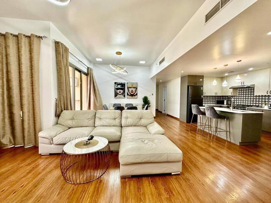Apartment 3br Luxury Sea View *