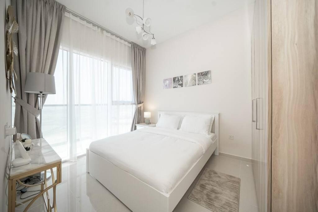 Apartment Stonetree - Cozy 1br With Spacious Balcony In Golf A Dubai