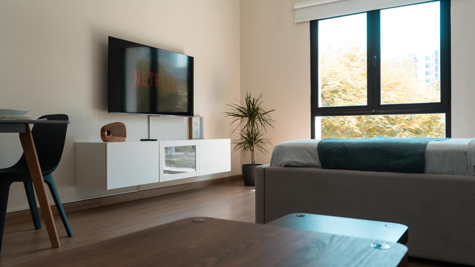 Modern Renovated Building 197 - 5 Min Walking From Metro And Pavilions Apartment *