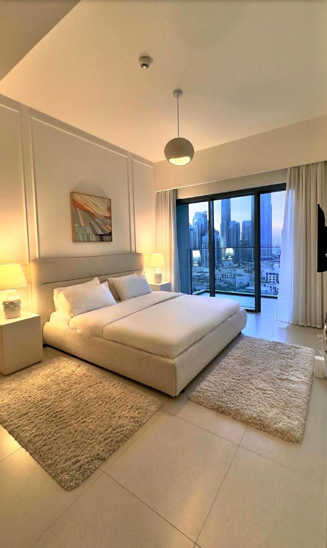 Apartment Burj Royale Lux 2-bedroom With The Burj Khalifa View