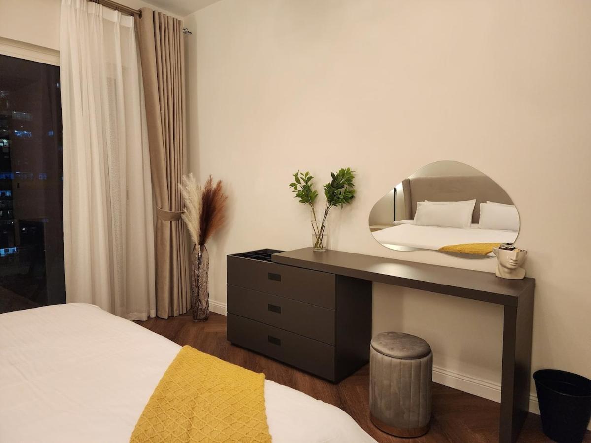 Lux 1br High-floor In Marina