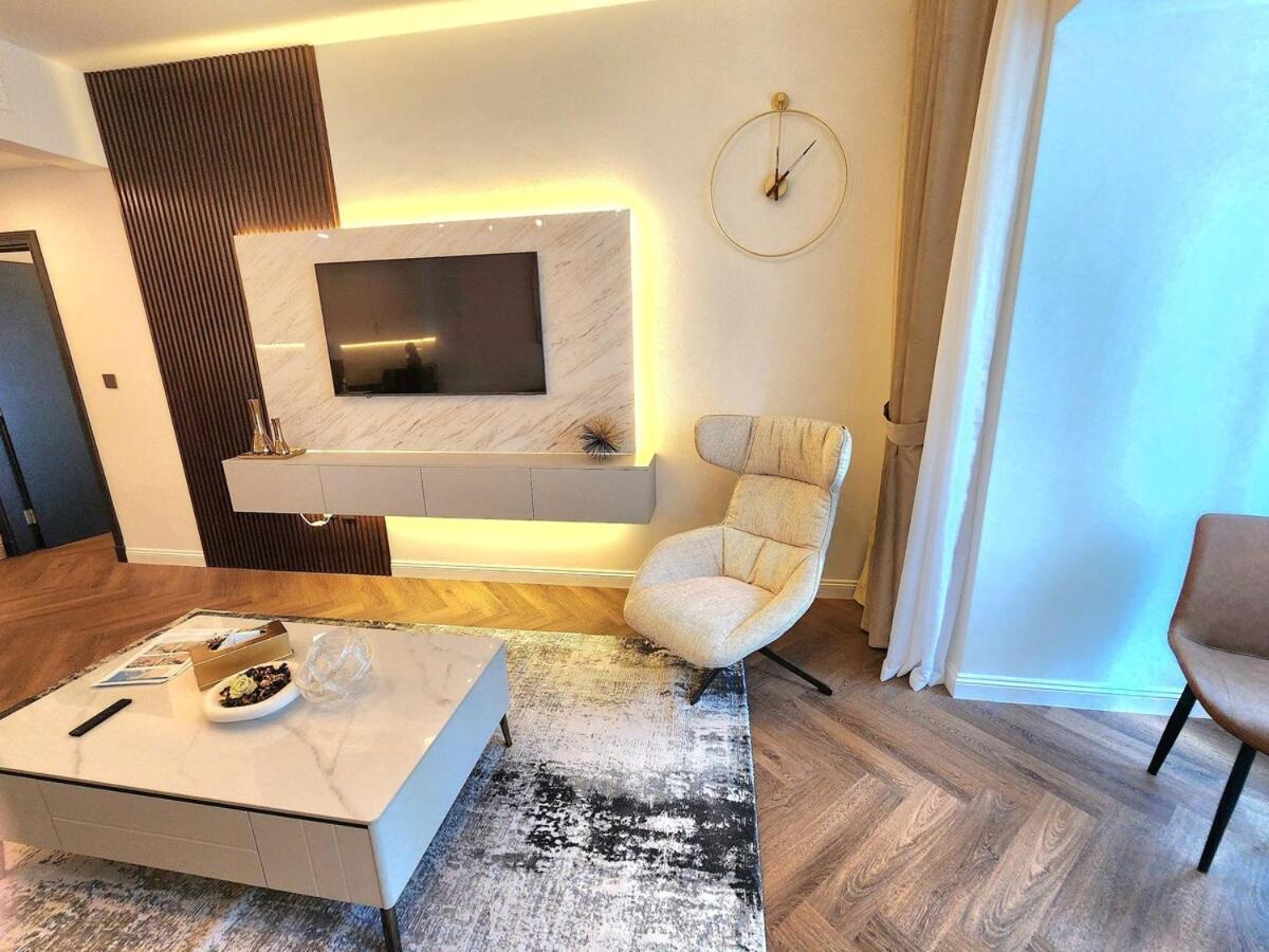 Apartment Lux 1br High-floor In Marina Dubai