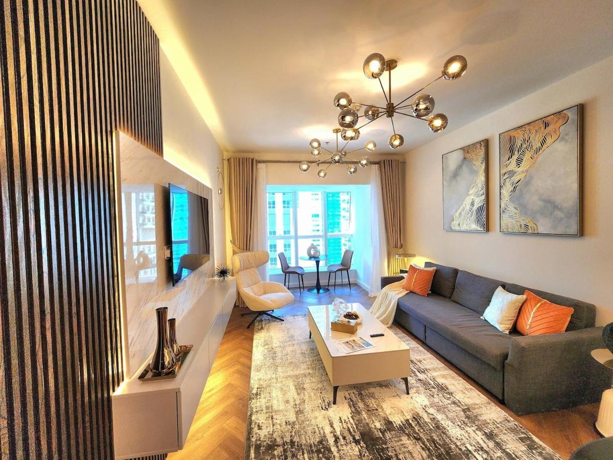 Apartment Lux 1br High-floor In Marina