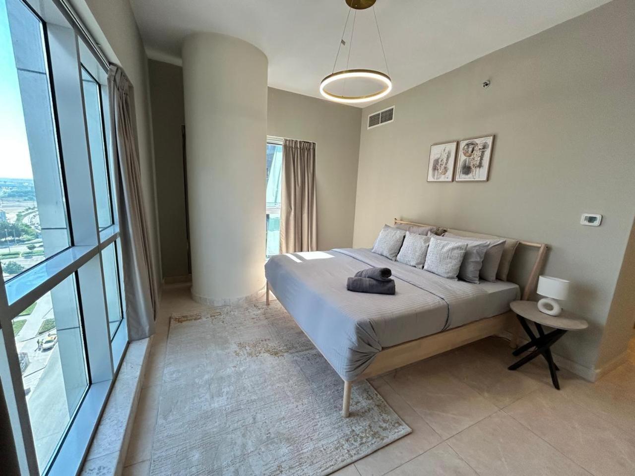 Apartment Spacious 1bhk Apartment, Near Centre