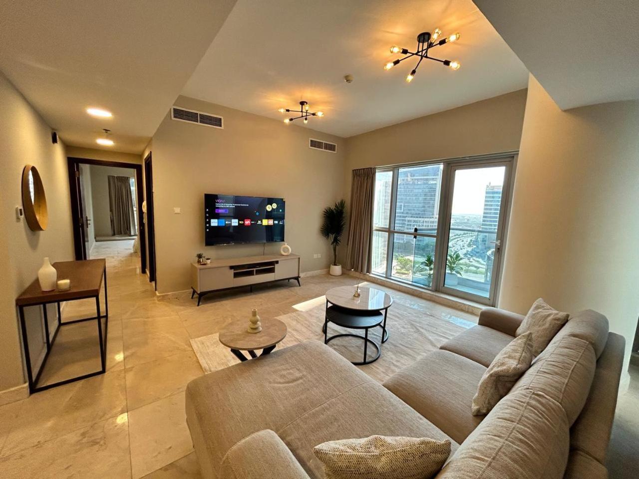 Spacious 1bhk Apartment, Near Centre