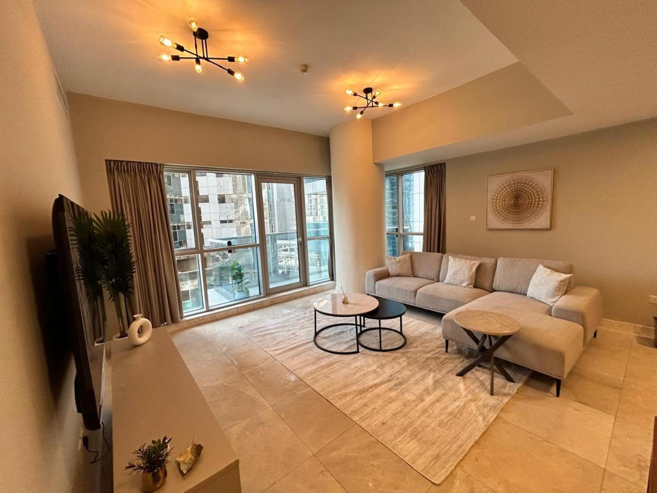 Apartment Spacious 1bhk Apartment, Near Centre