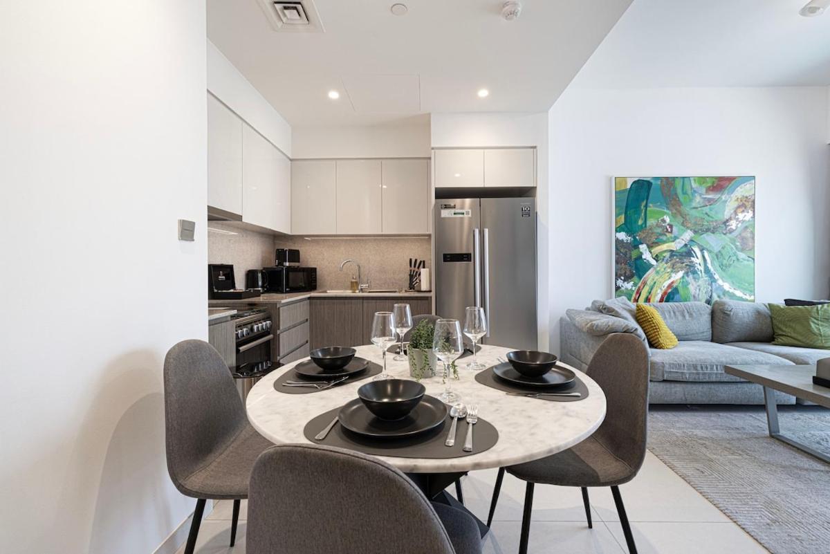 Apartment Walk To Mall- Enjoy Burj Khalifa Show *