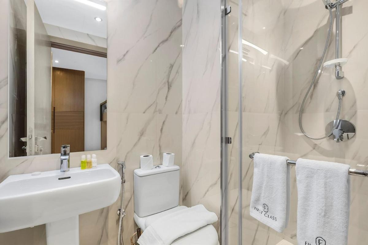 First Class 3br Burj Khalifa & Fountain View Apartment