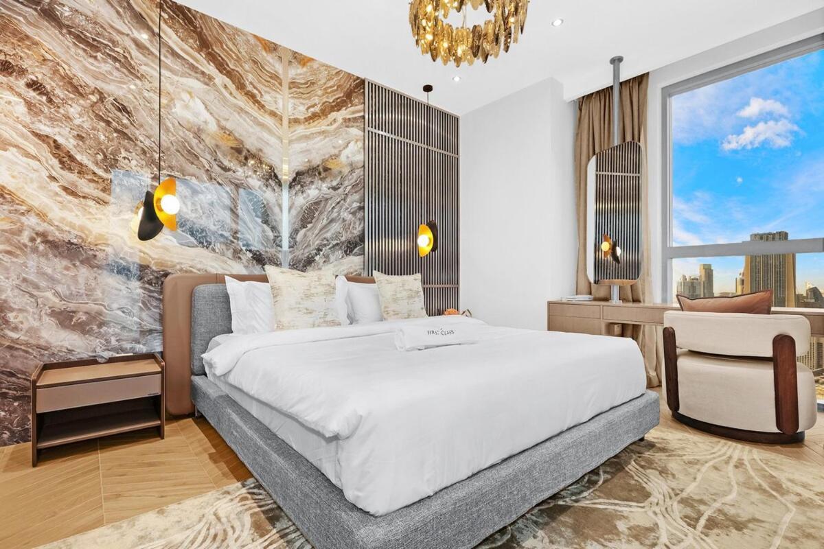 First Class 3br Burj Khalifa & Fountain View