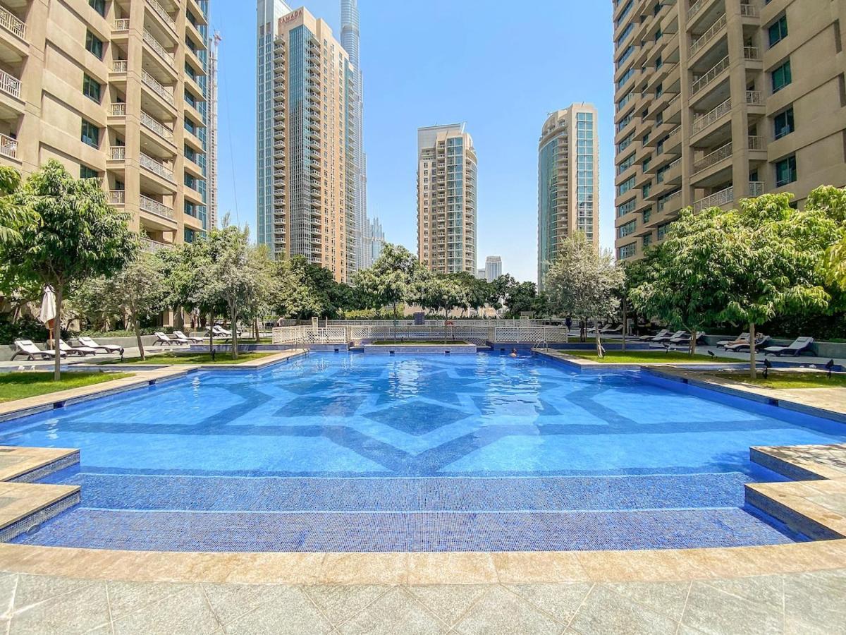 First Class 1br Burj Khalifa & Fountain View