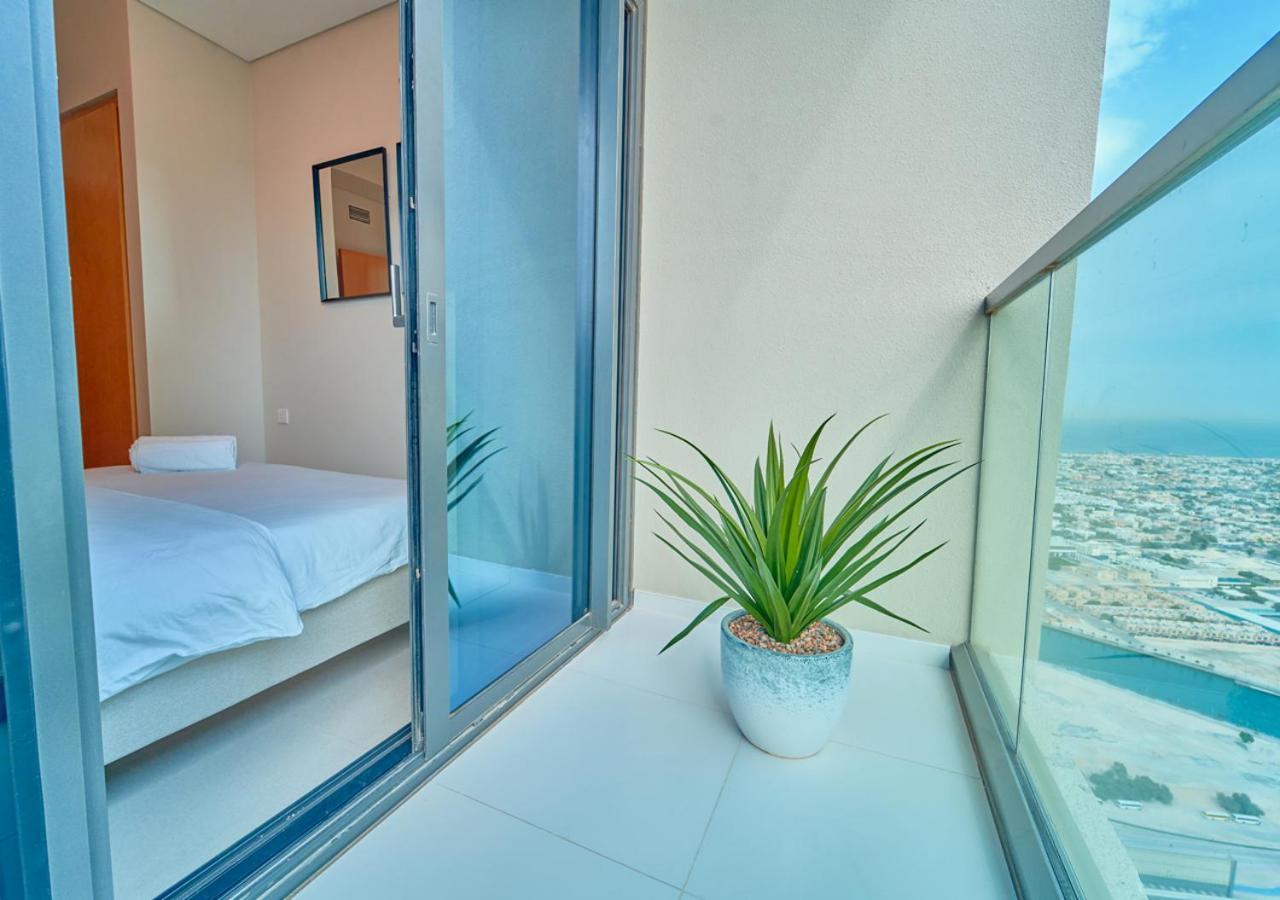 Apartment Stylish 2Br Suite In Aykon City With Pool & Gym Access Dubai