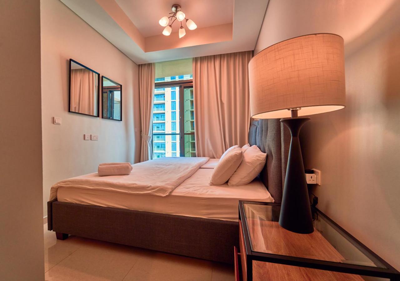 Apartment Stylish 2Br Suite In Aykon City With Pool & Gym Access