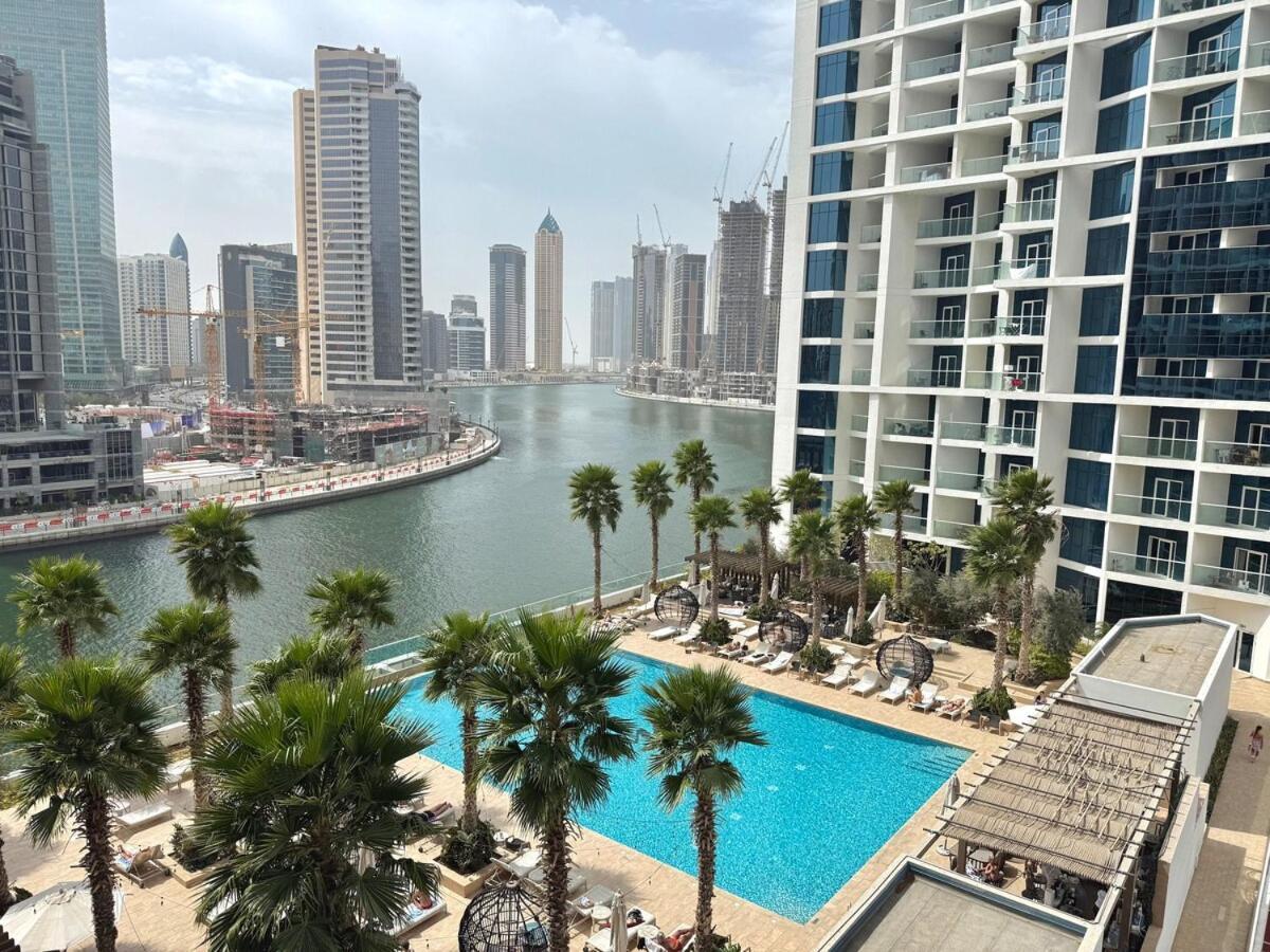 Your Stylish Getaway Near The Iconic Burj Khalifa * Dubai