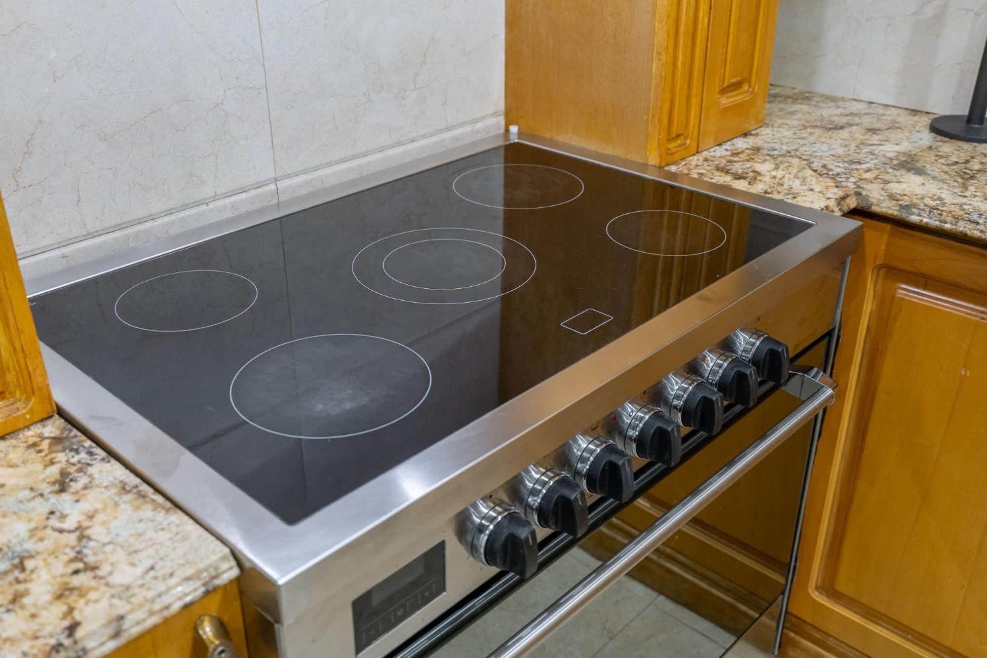 5 Bedroom Flat In Jbr Near The And Sleeps 9 Apartment