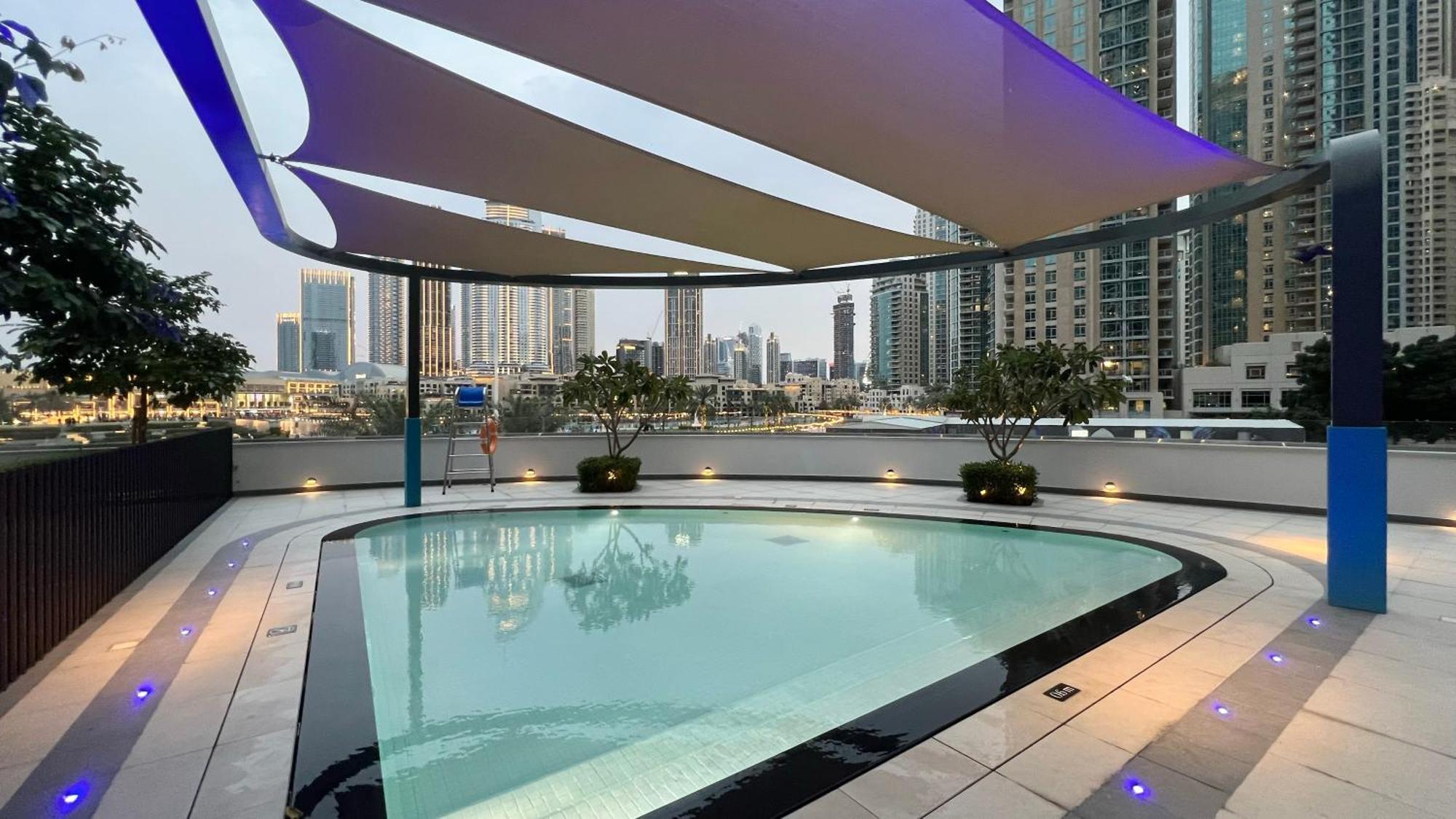 Luxury Burj And Fountain View 5 Min To Mall Apartment Dubai