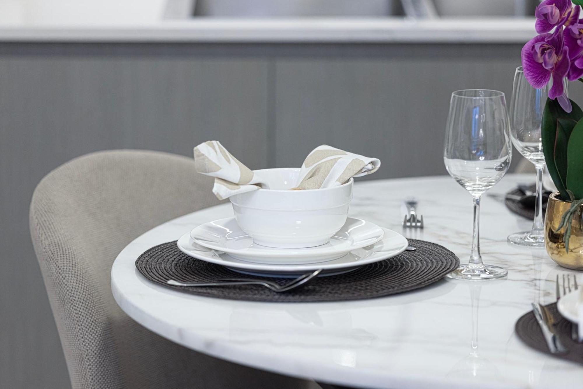 Luxury Burj And Fountain View 5 Min To Mall Apartment *