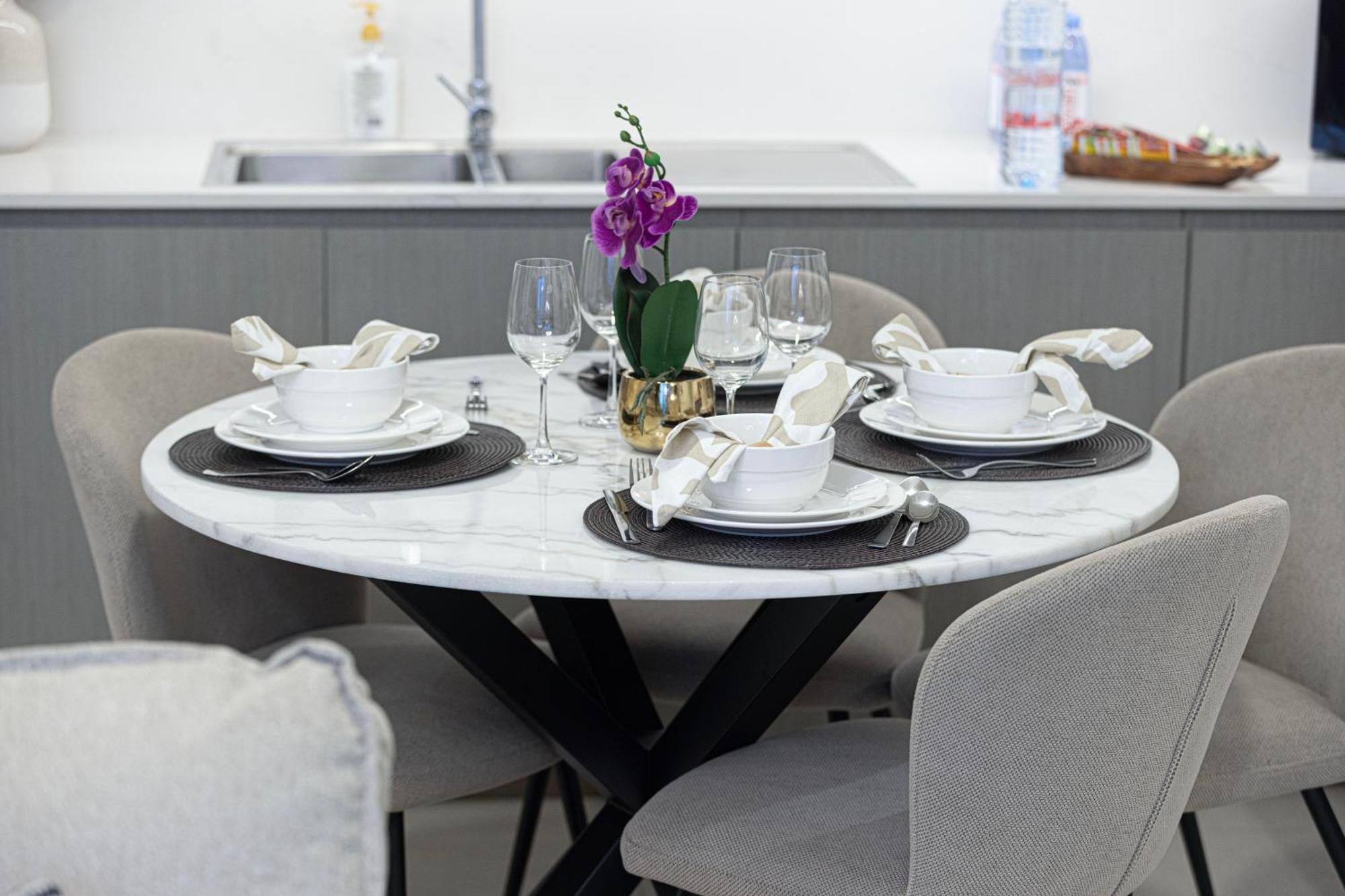 Luxury Burj And Fountain View 5 Min To Mall Apartment Dubai