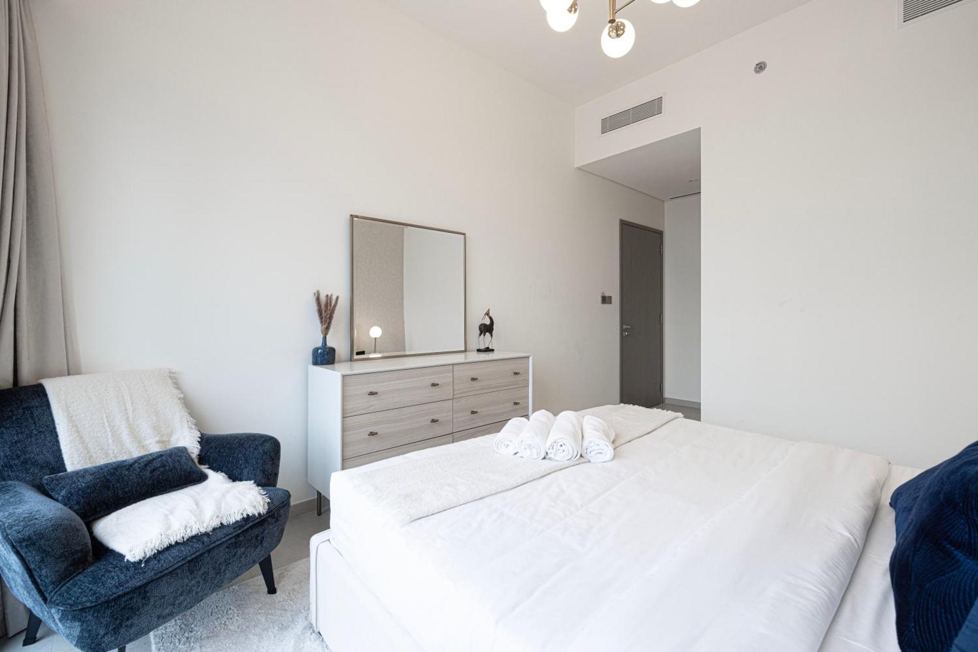 Luxury Burj And Fountain View 5 Min To Mall Apartment *