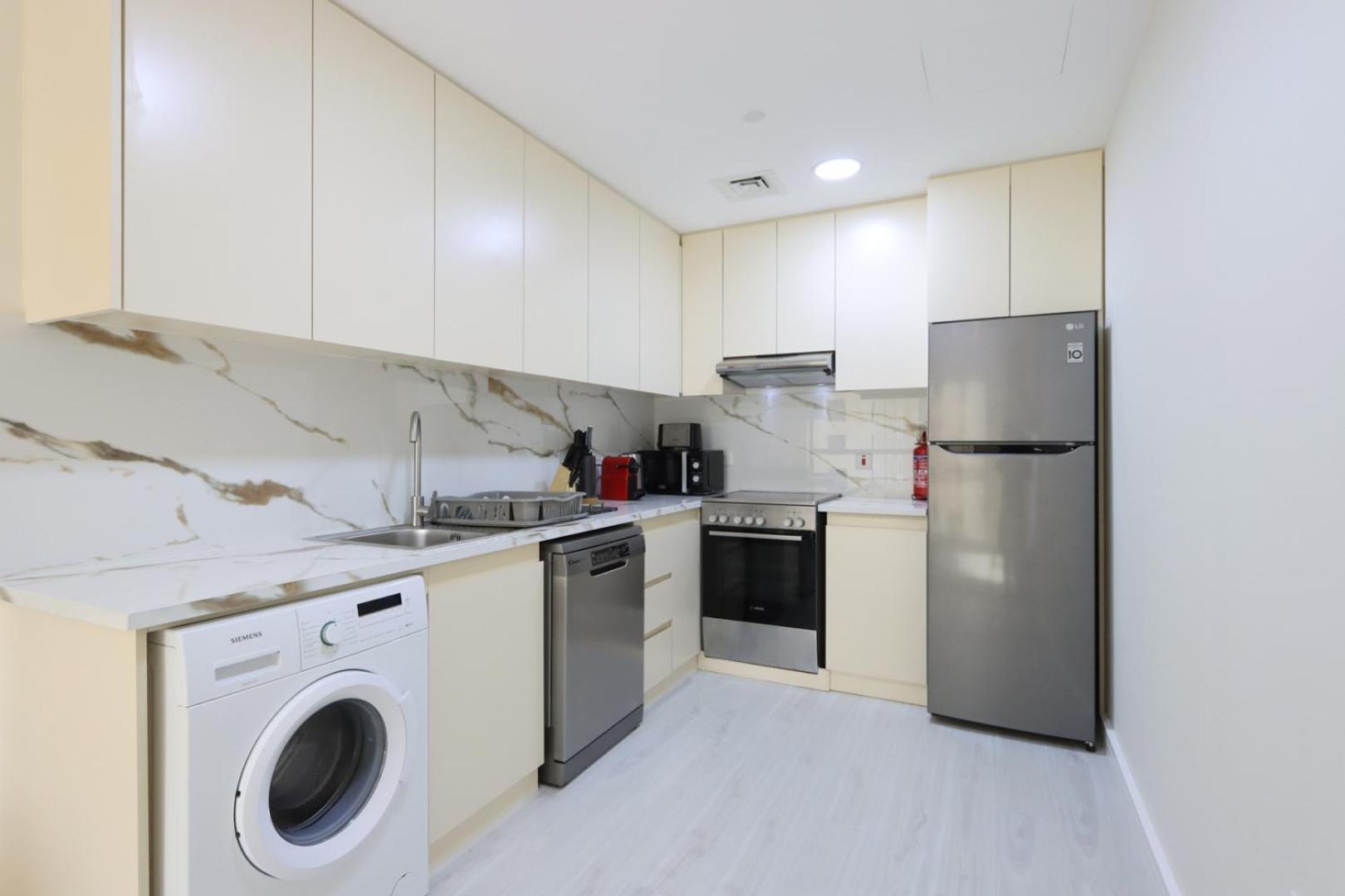 Apartment Livbnb - Upgraded 1bhk With Stunning Marina Views