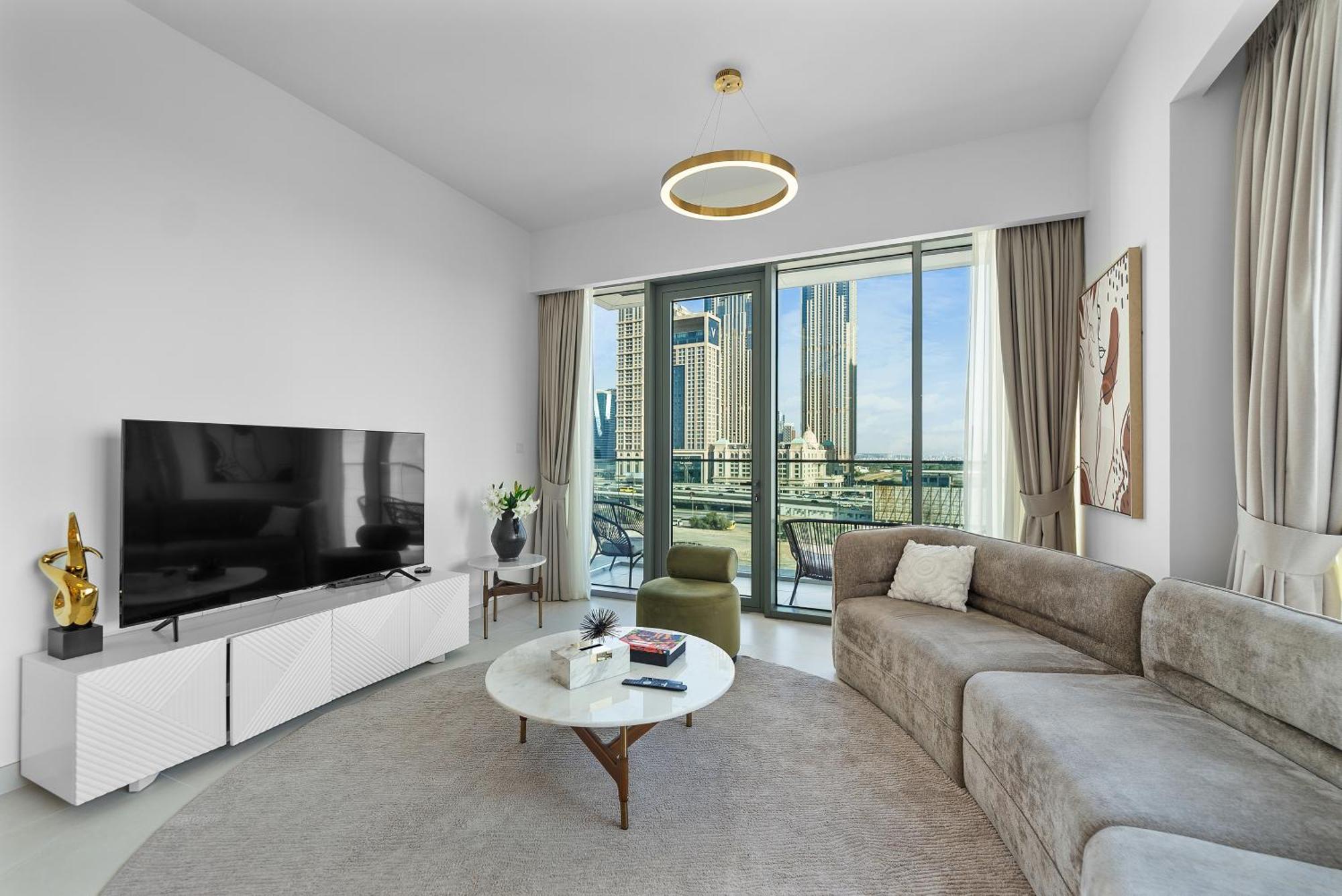 Magnificent - New 1br In Canal Front Residences * Dubai