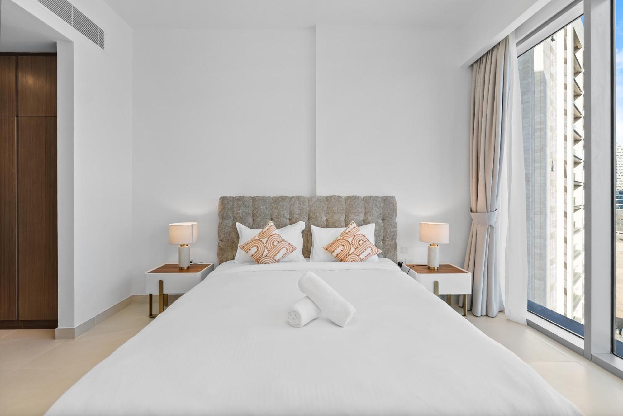 Apartment Magnificent - New 1br In Canal Front Residences Dubai