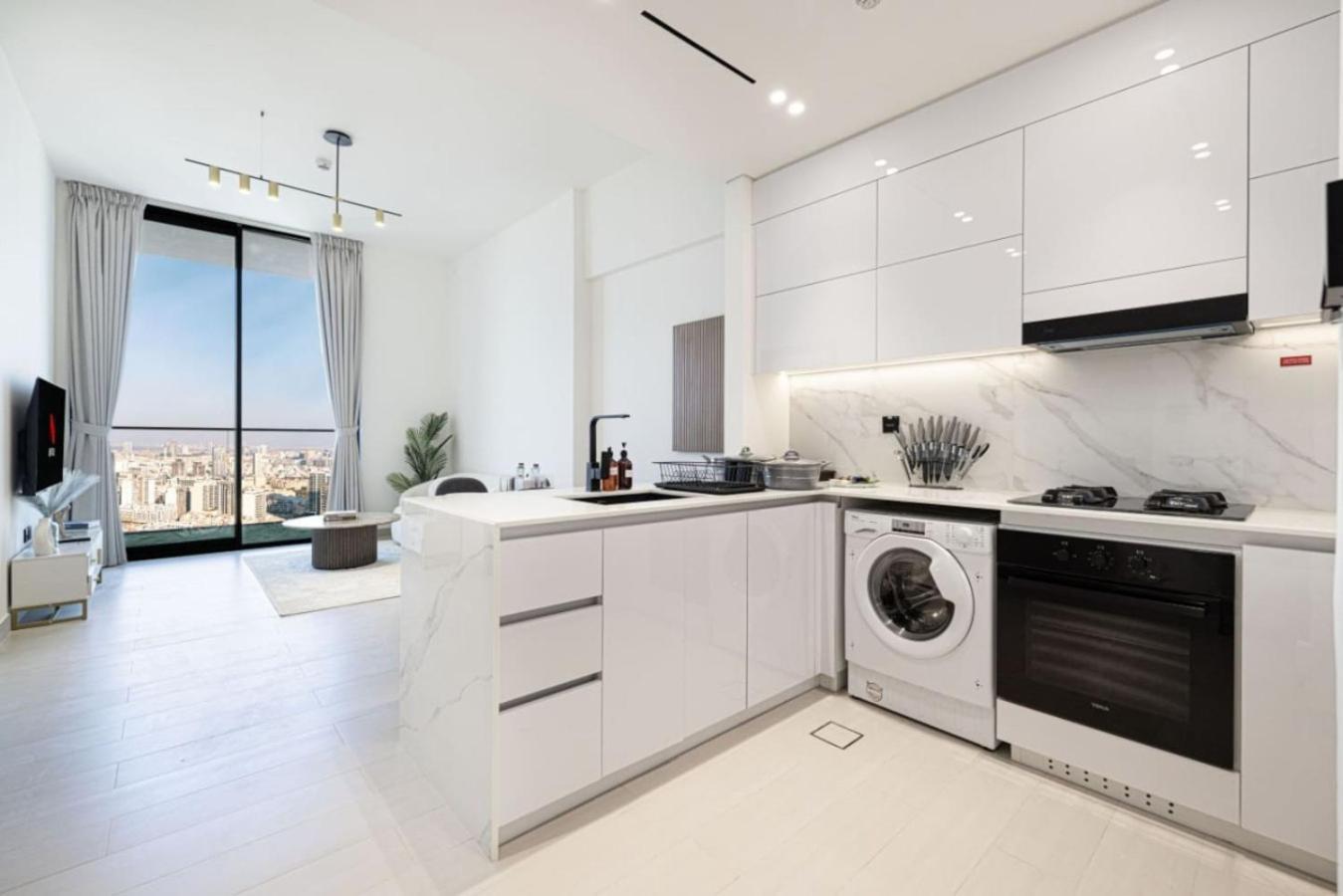Apartment Large New Pool In Jvc Community *