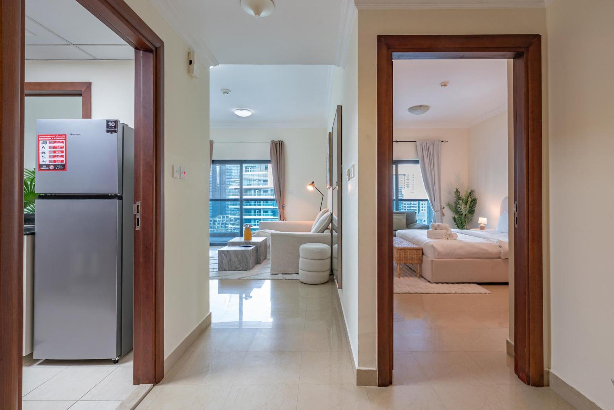 Perfect - 1bedroom With Full Marina View Apartment *