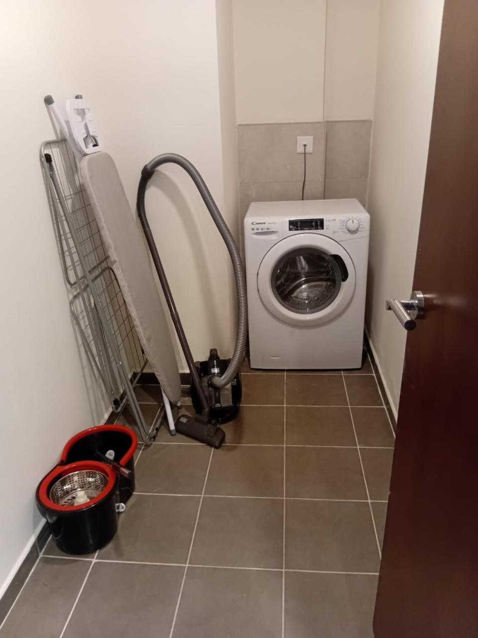 Apartment 2-bedroom Gem In Business Bay