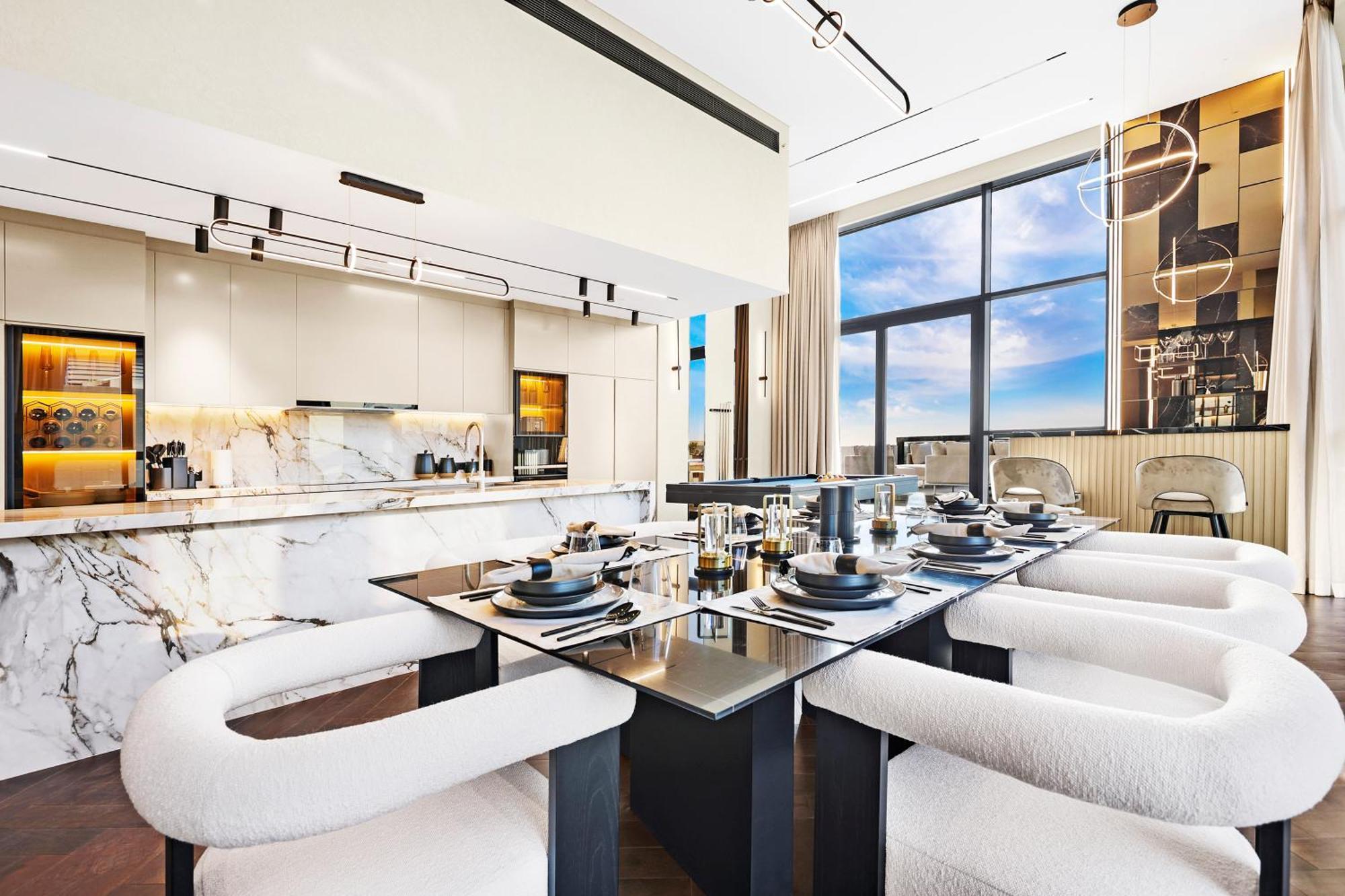 First Class Penthouse Elegance Meets Luxury Apartment