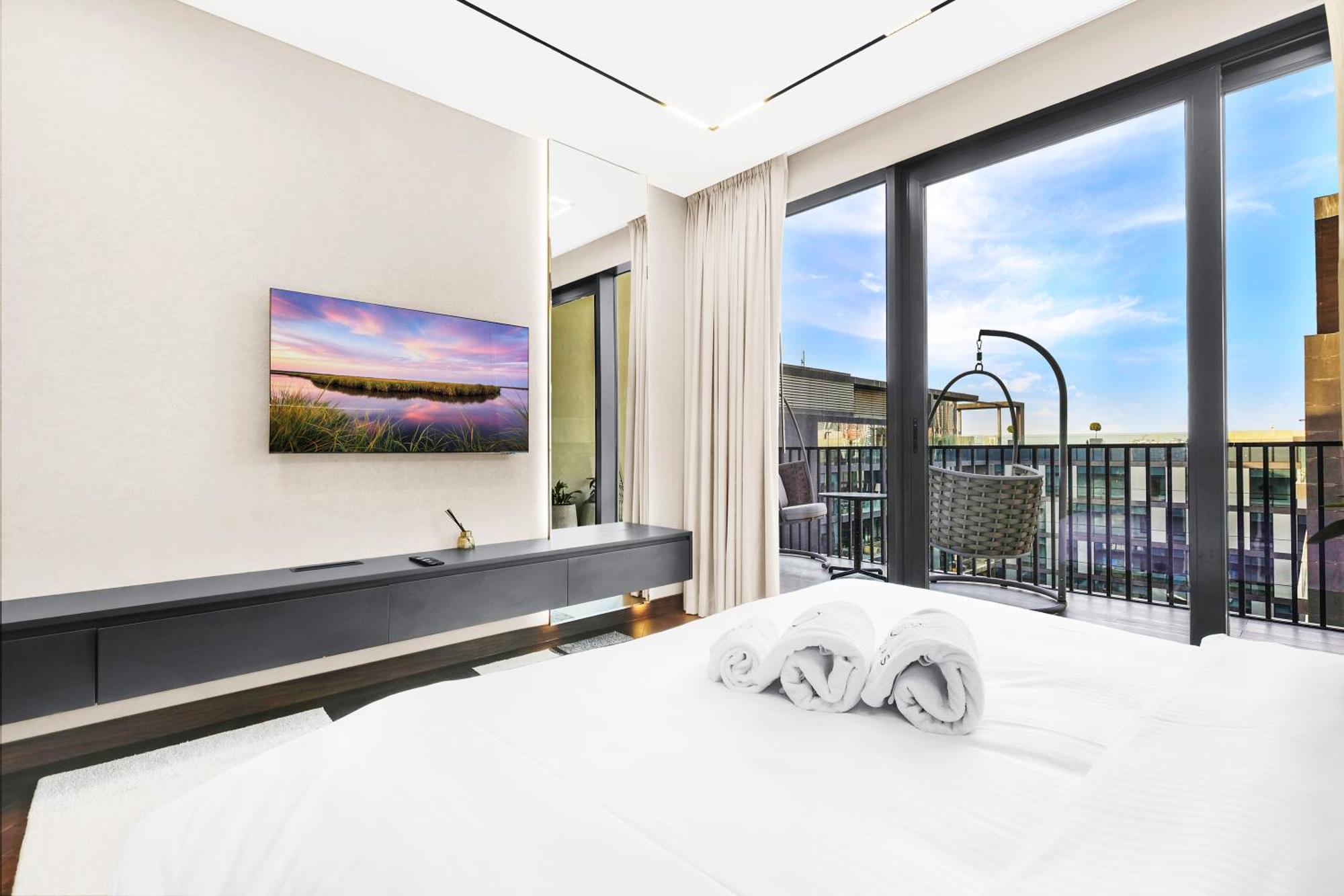 First Class Penthouse Elegance Meets Luxury *