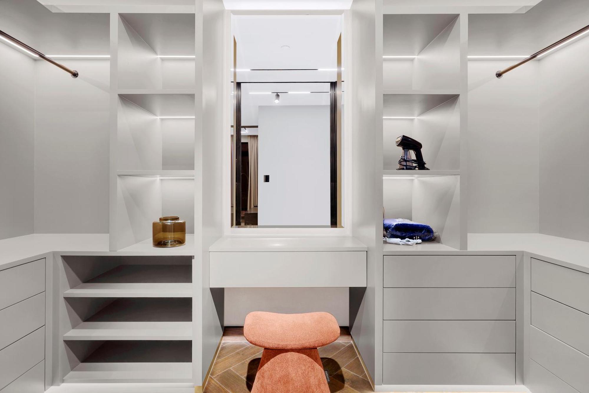 First Class Penthouse Elegance Meets Luxury Apartment *