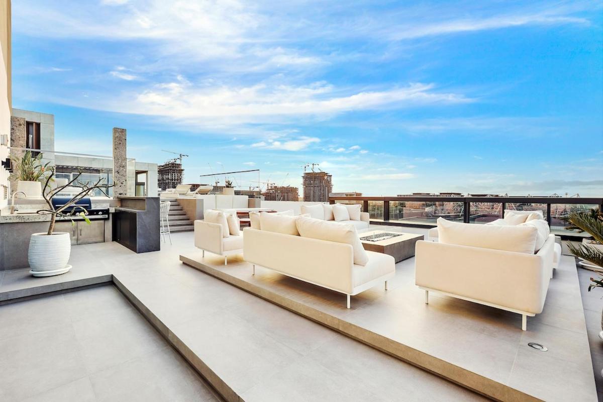 First Class Penthouse Elegance Meets Luxury